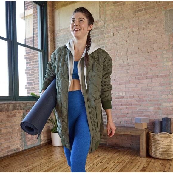 Calia 6MM Premium Cushion Elevated Yoga Mat 71 In x 24 In NEW Never Used - Picture 8 of 8